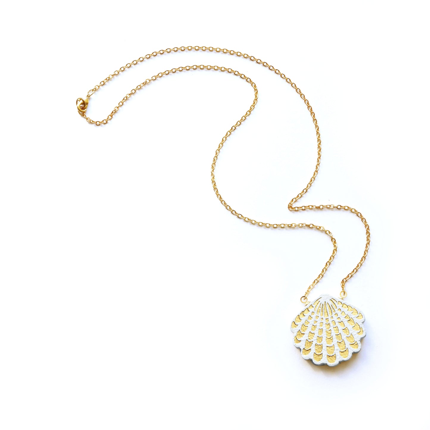 WAVE SHELL . pendant