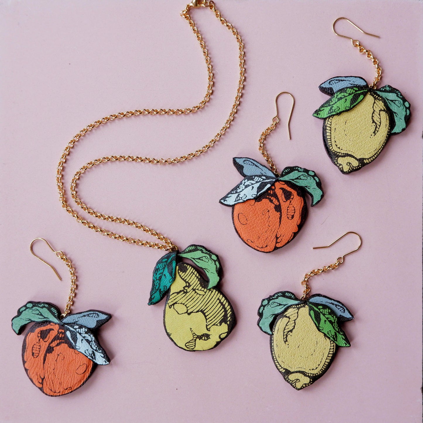 PEAR . pendant