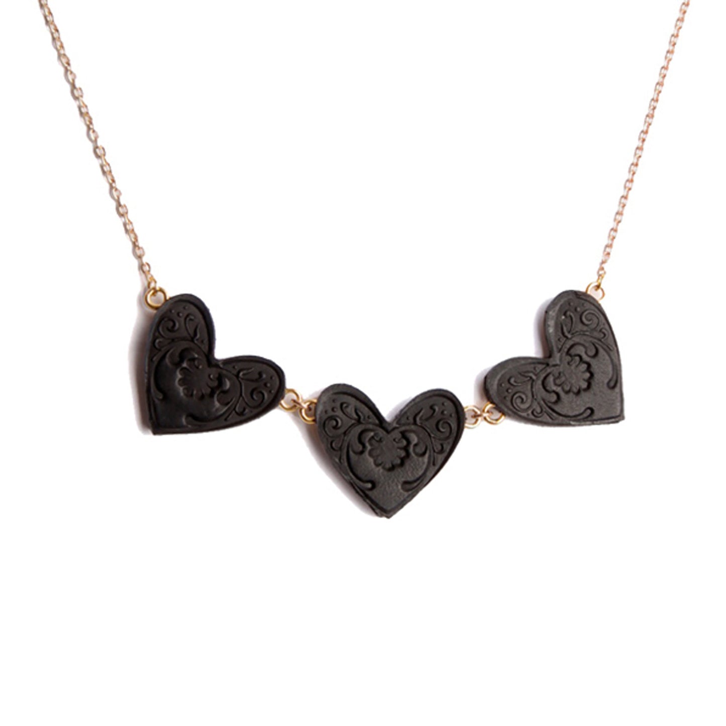 TRIPLE SWEET BLACK HEART . necklace