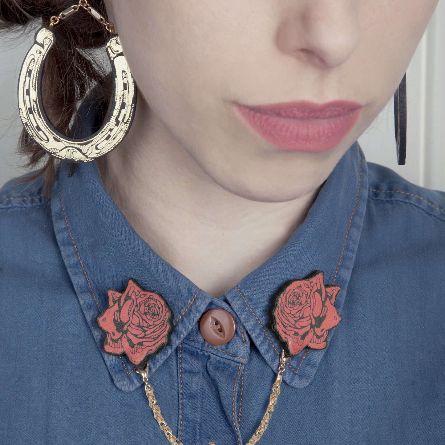 ROSE . collar brooches