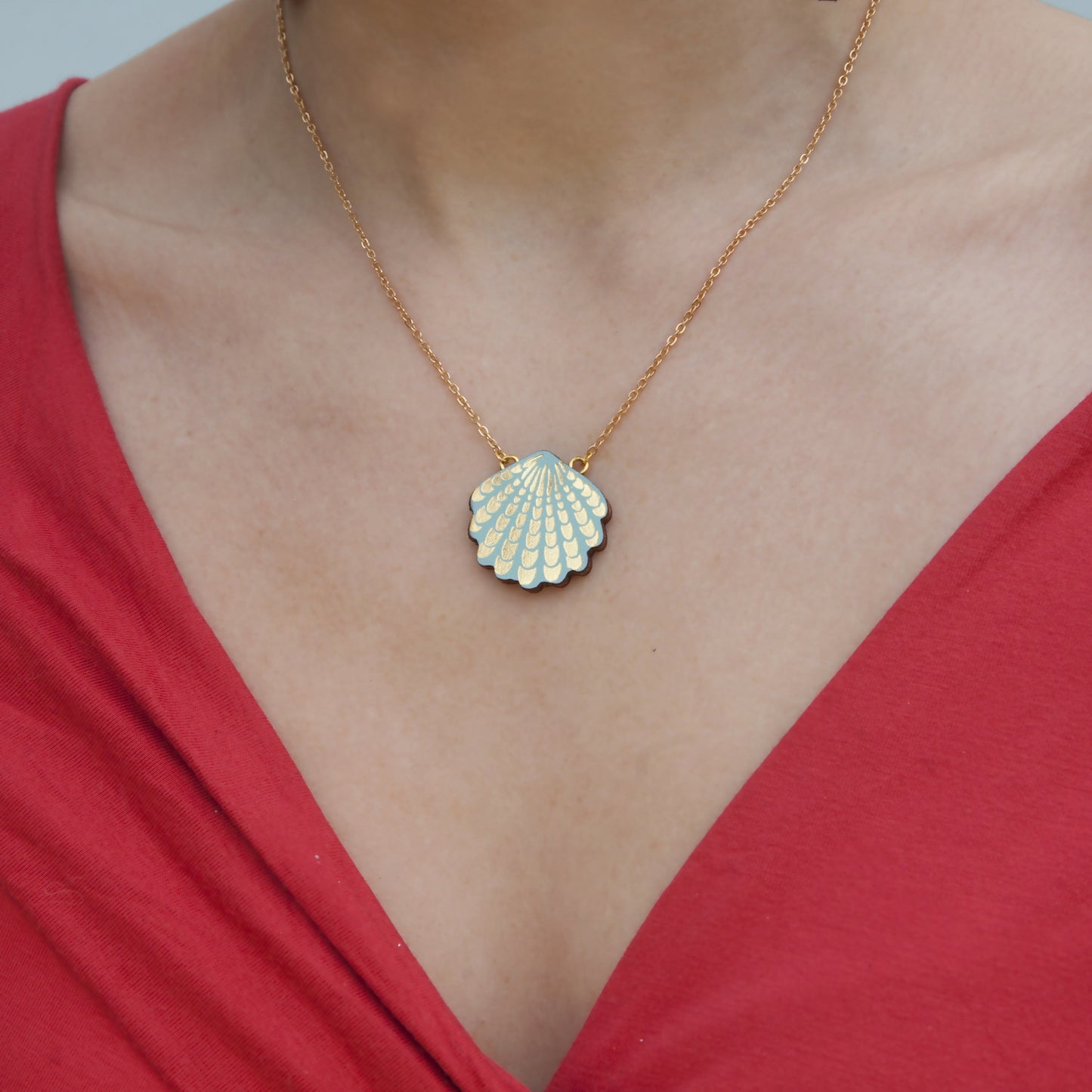 WAVE SHELL . pendant