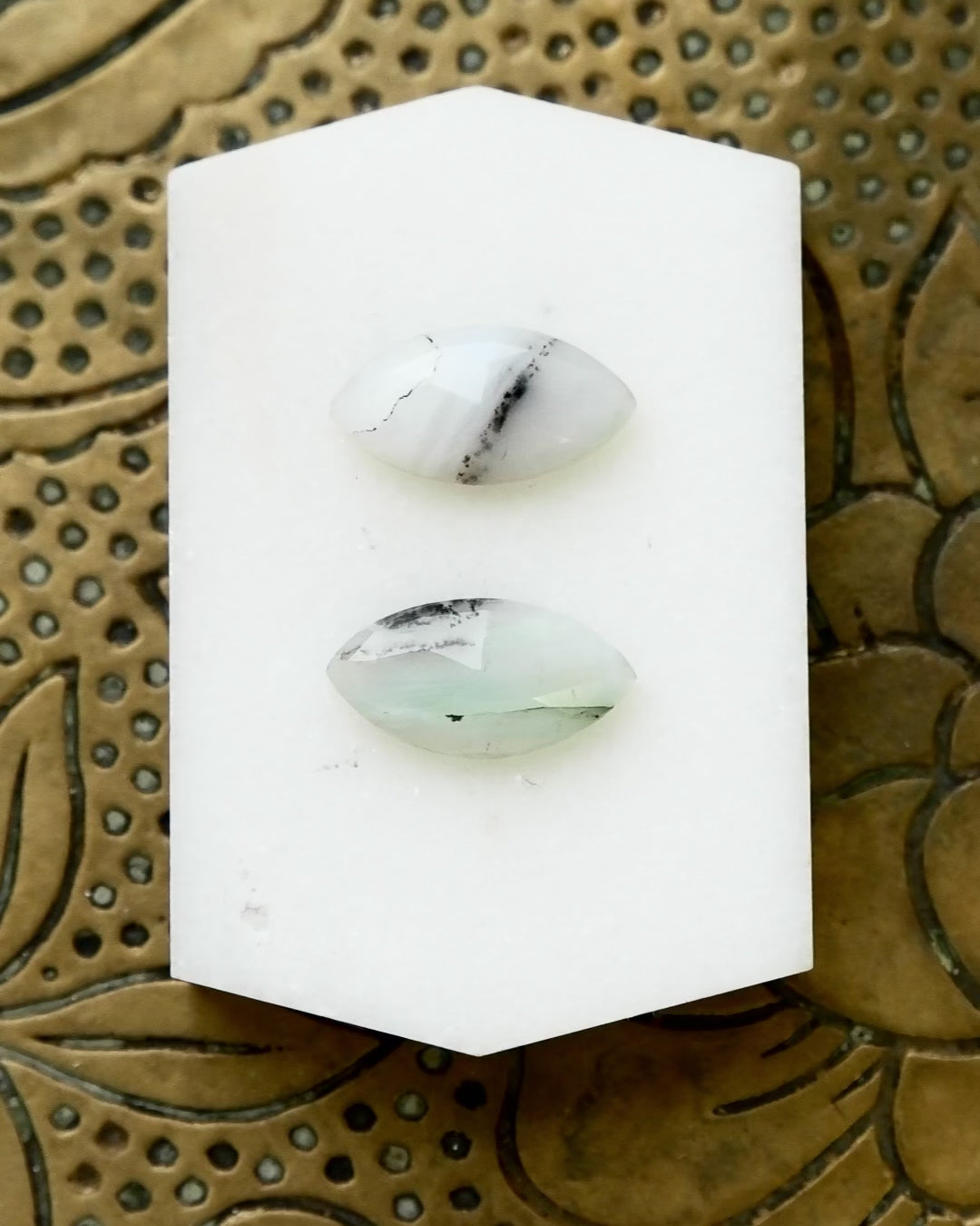 video showing several marquise cut gemstone cabochons - options for Rosita  Bonita Bamboo Hammock Pendant.