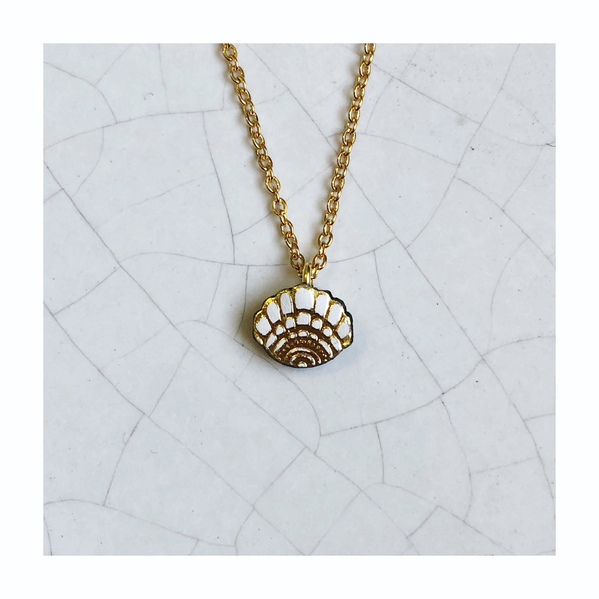 small seashell pendant, necklace, white