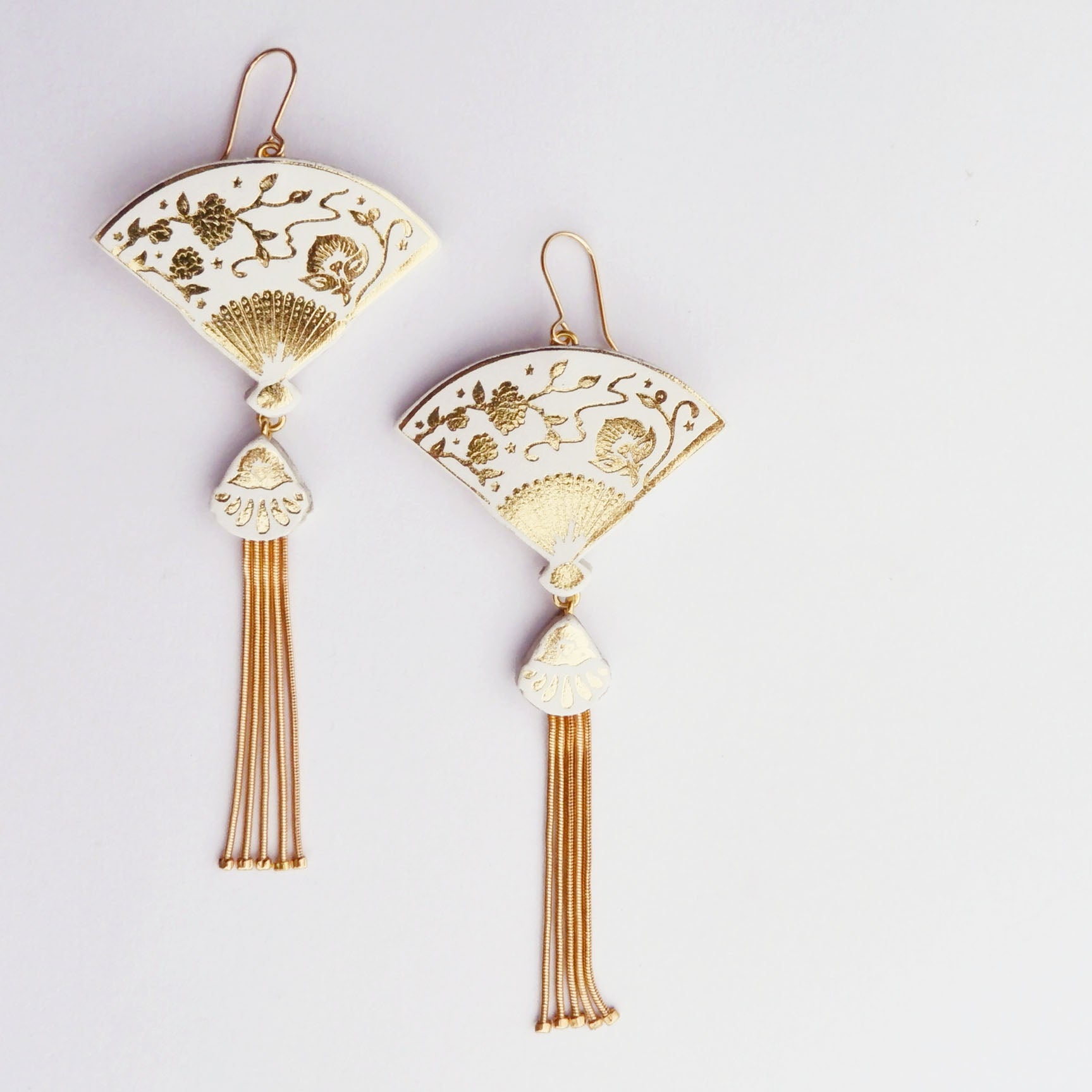 tasselled fan earrings in white & gold