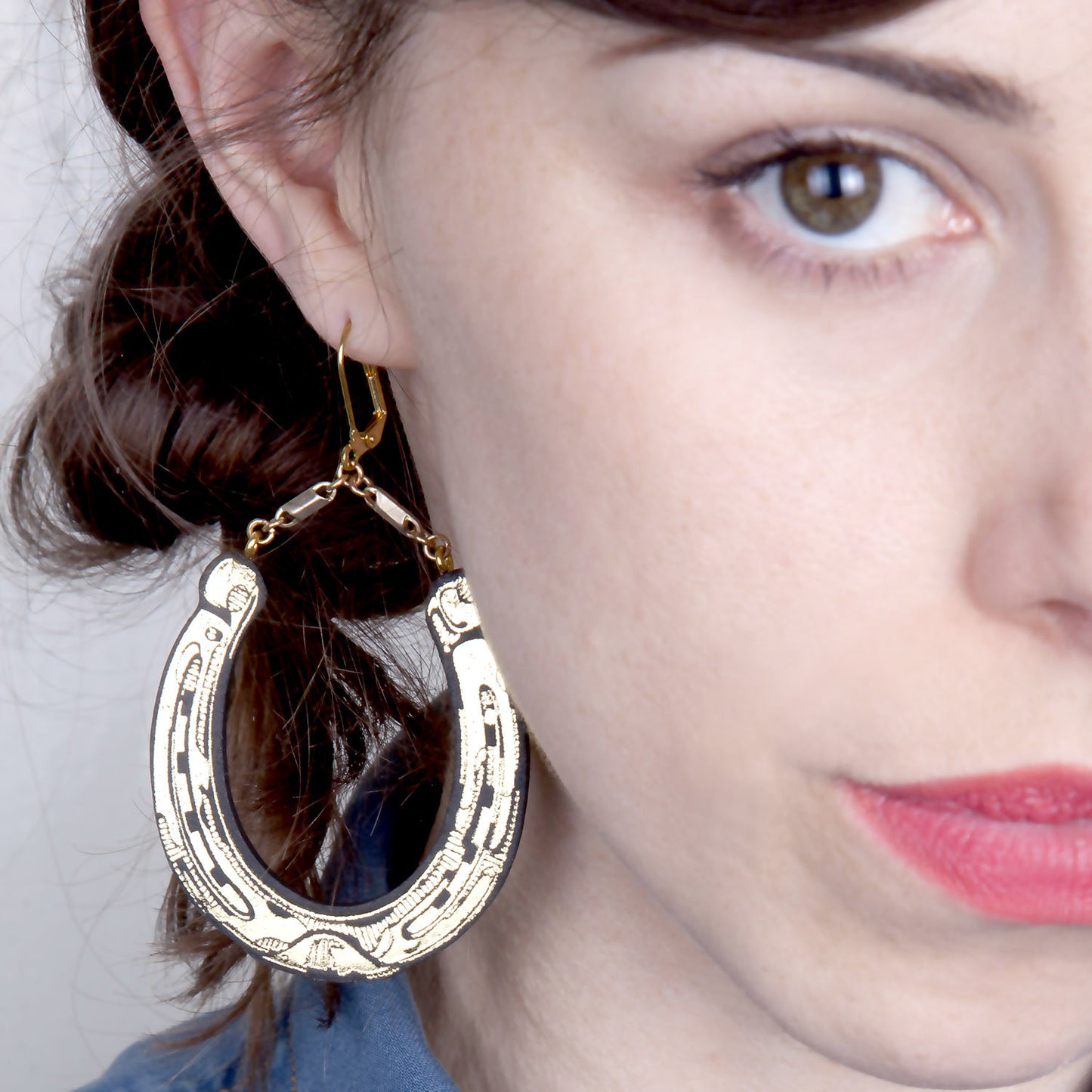 LUCKY HORSESHOE . earrings