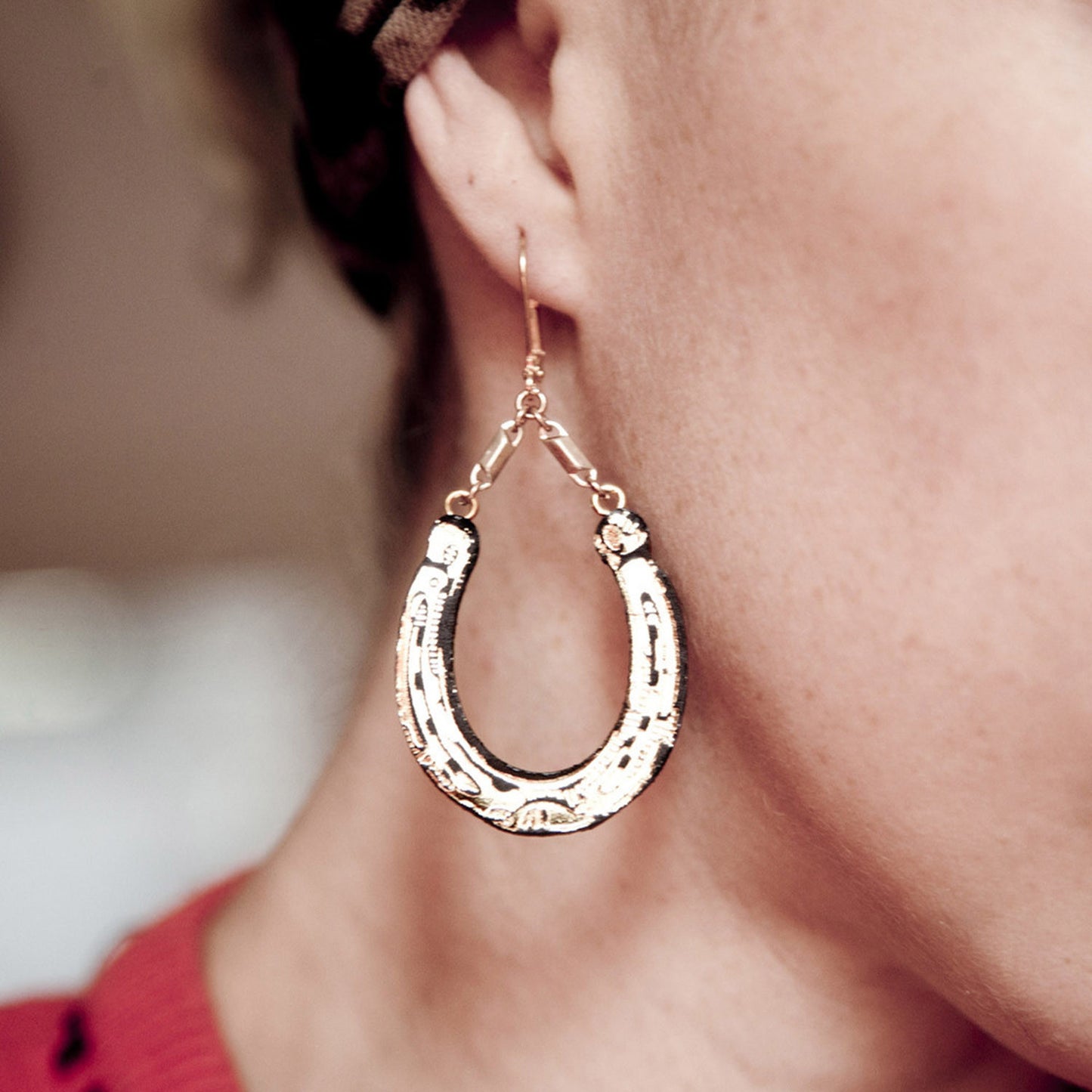 LUCKY HORSESHOE . earrings