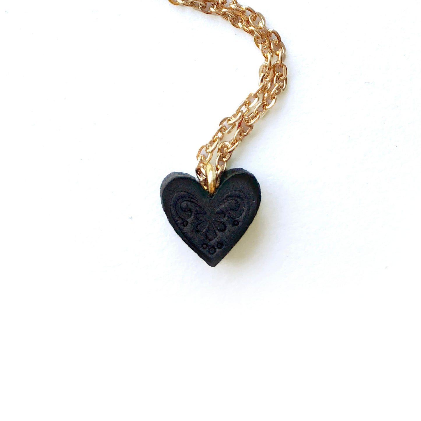 SWEET BLACK HEART .  pendant